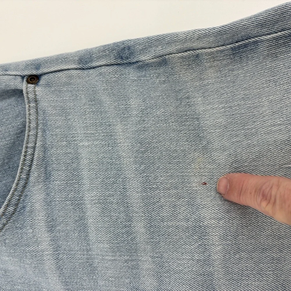 Wrangler Men's‎ 42X28 (Tag 44X30) Jeans Vintage Flex Fit Waist Light Blue STAIN